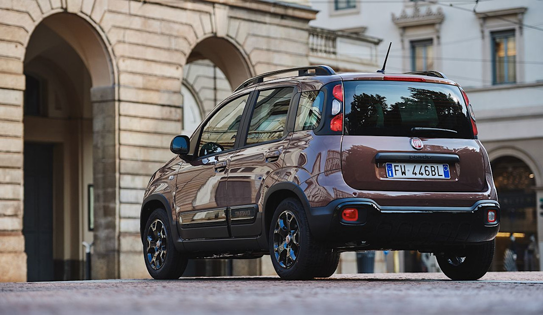 190917_Fiat_Panda-Trussardi_10.jpg
