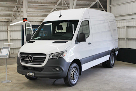 Editorial 2019 mercedes benz sprinter 04 dh
