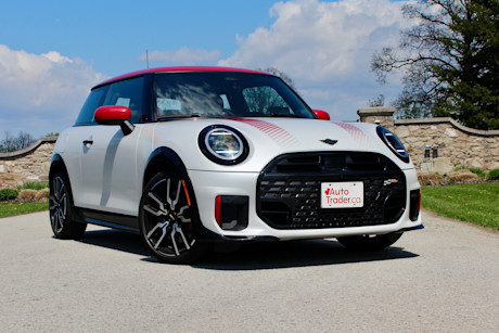 Editorial 2025 mini cooper 3 door jcw td pb 250522 18