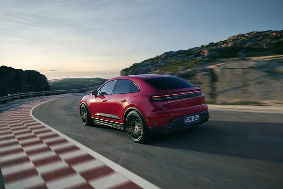 BEBE20251023 Porsche 01