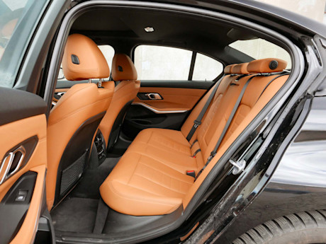Editorial 2019 bmw 330i xdrive 12 bh