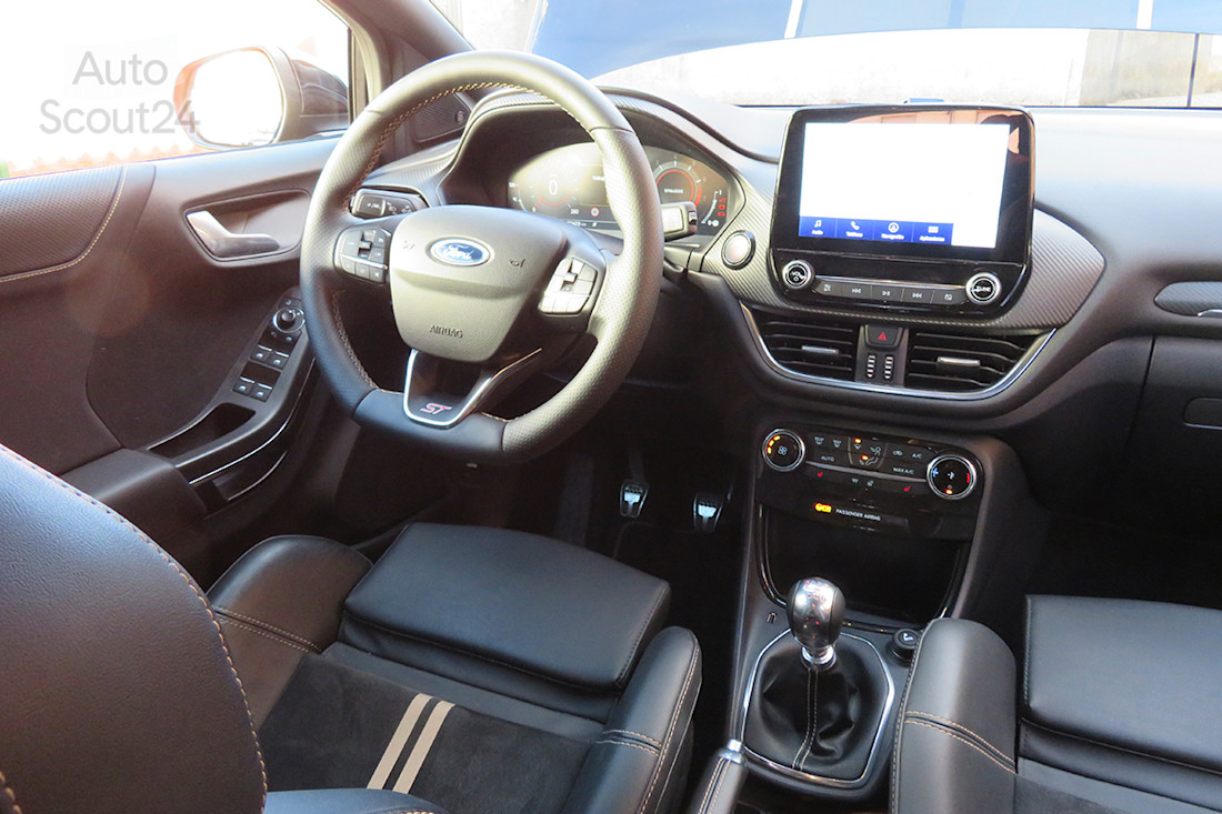 25_ford Puma ST gold edition.JPG