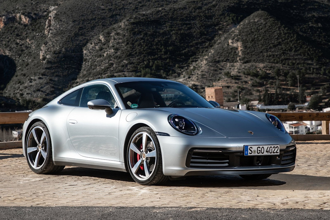 911-Carrera-S-Schalter.jpg
