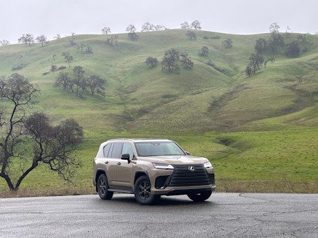 Lexus LX 700h 2025 : essai routier Body Image