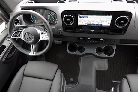 Editorial 2024 mercedes benz esprinter fd 240205 28 jm