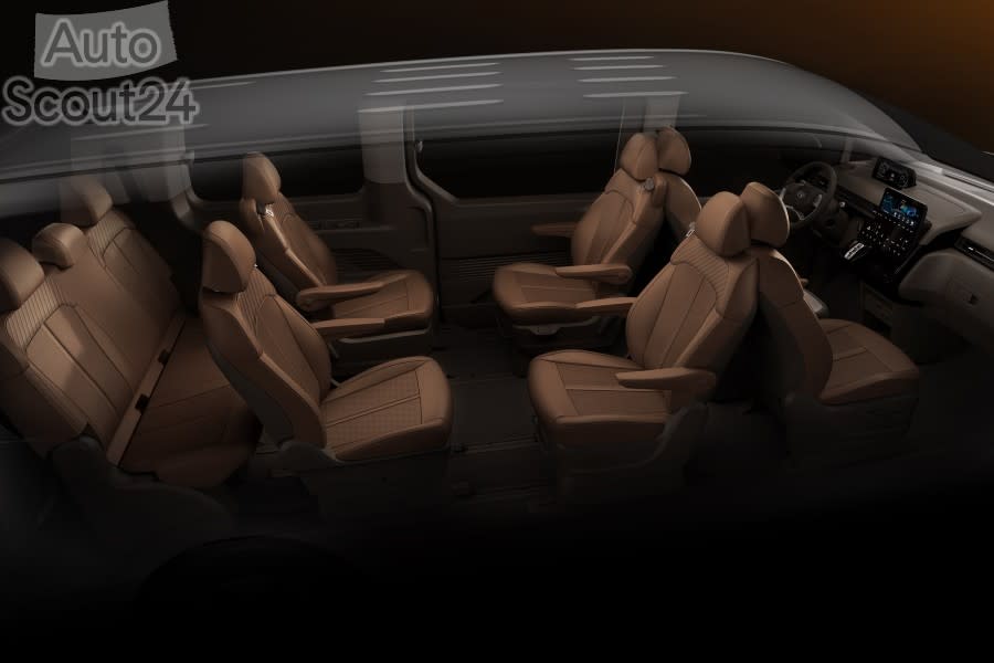 (Photo_13)STARIAPremium_INT_9-passenger (1).jpg