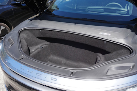 Editorial 2024 lucid air fd 240411 29 jl