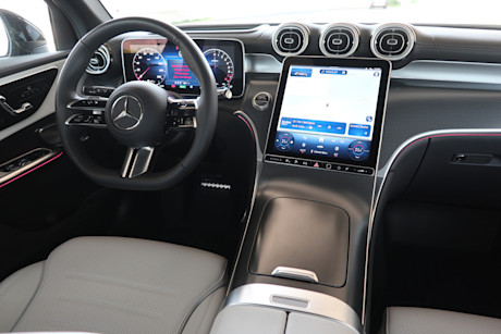 2025 Mercedes-Benz GLC 350e Review Image