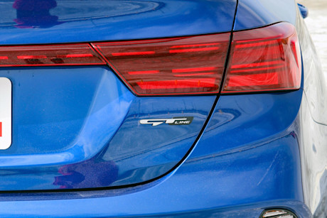 Editorial 2022 kia forte gt line 17 jm