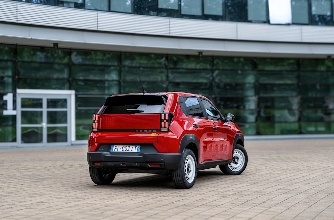 fiat grande panda electric achter