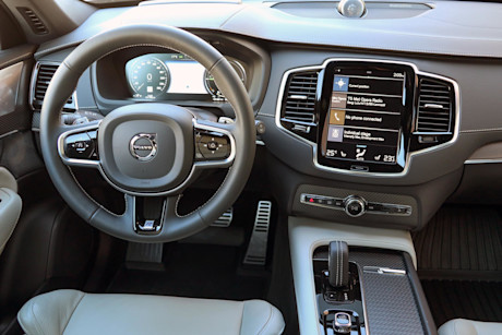 Editorial 2020 volvo xc90 t8 r design 18 jm