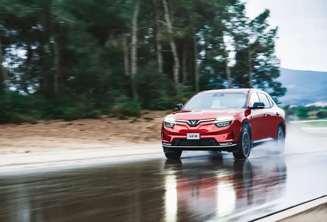 VinFast VF8