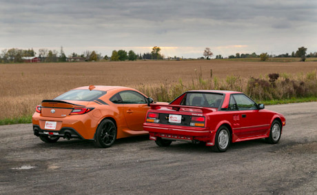 Editorial 2023 toyota gr86 vs 1986 toyota mr2 231113 03 jw