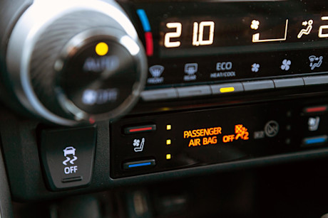 Editorial 2022 toyota rav4 limited awd 15 jw