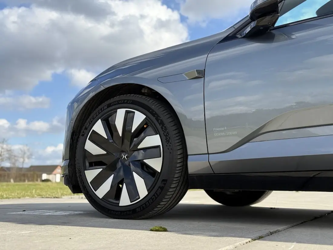 5 - Polestar 4 5 - Polestar 4