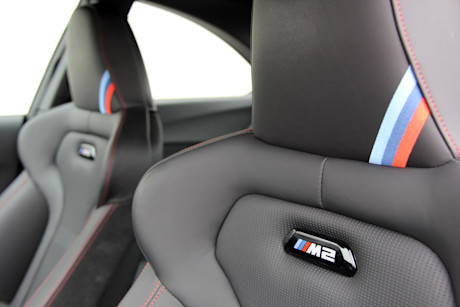 Editorial 2021 bmw m2 cs 32 dw