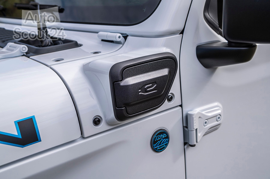 jeep-wrangler-4xe (8).jpg