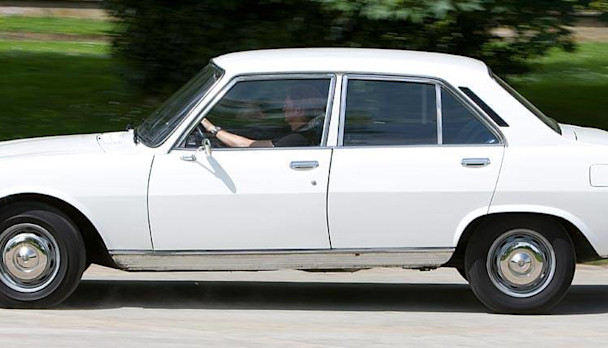 Peugeot 504