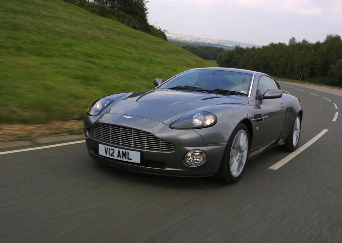 Aston Martin-V12 Vanquish-2001