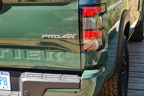 Editorial 2022 nissan frontier crew cab pro 4x 22 jm