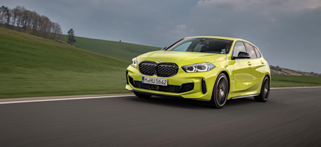 BMW M135i xDrive (2022) banner