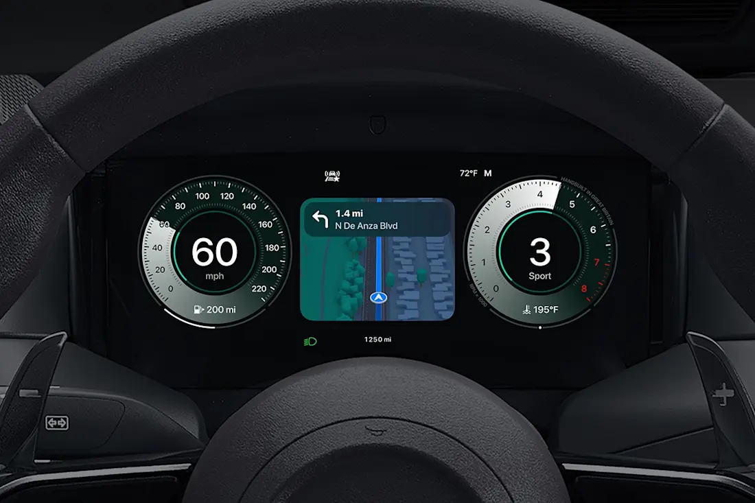 BEBE20250522  Apple CarPlay 02
