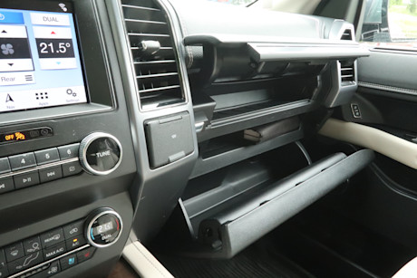 Editorial ford expedition platinum 2019 50