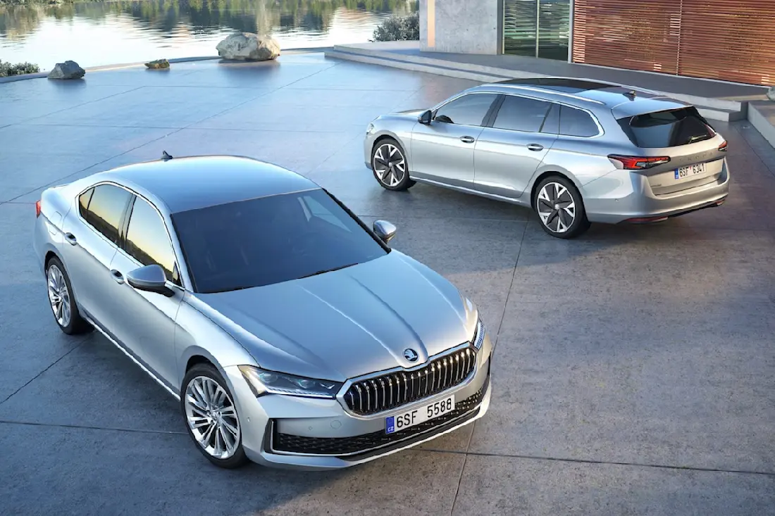 Skoda Superb 2023 1