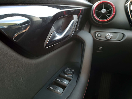 Editorial 2019 chevrolet blazer 43 sw