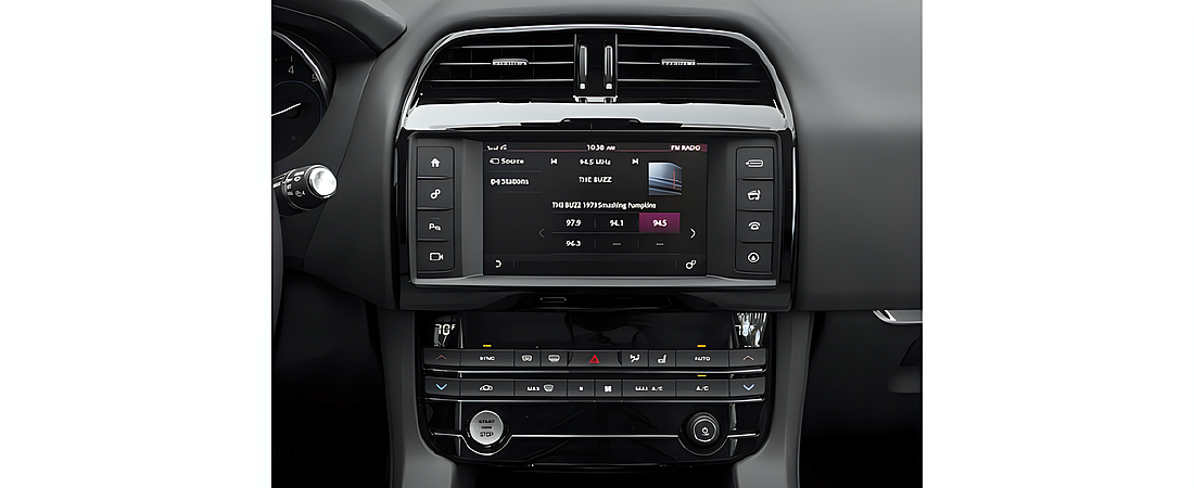 Jaguar F-Pace 2018 39