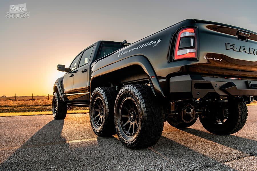 Hennessey-Mammoth-1000-6x6-TRX-006.jpg
