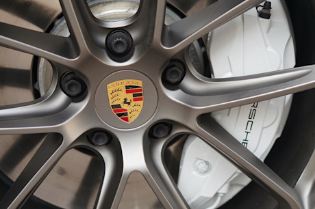 Editorial 2020 porsche cayenne turbo coupe 10 jl