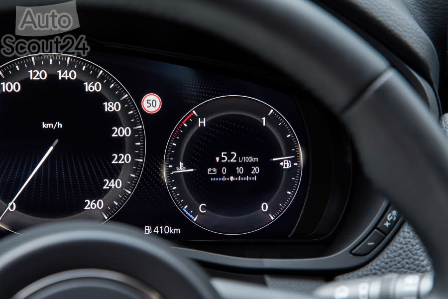 2022_mazda_cx-60_barcelona_src_int_20_highres(1).jpg