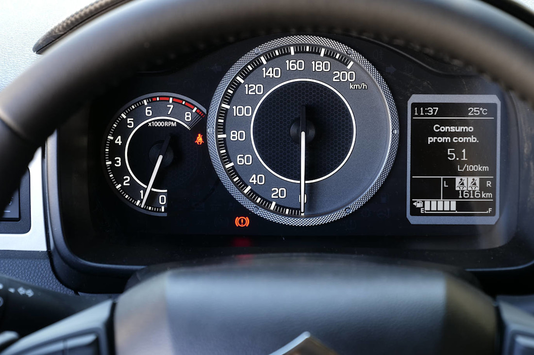 Prueba Suzuki Ignis 4x4 mild hybrid 2020 interiores ruben fidalgo (7).jpg