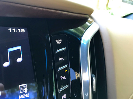 Editorial 2017 cadillac escalade esv platinum 21 mb