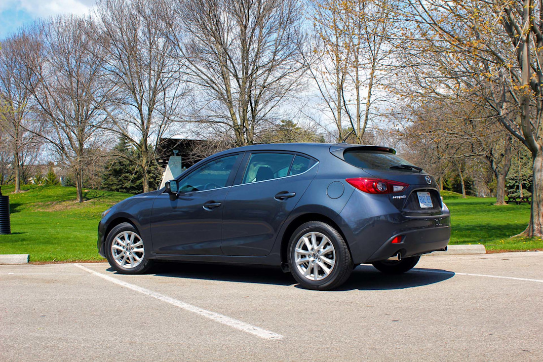 Editorial 2016 mazda3 sport gs pb 03