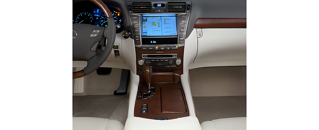Lexus LS 600HL 2012 11