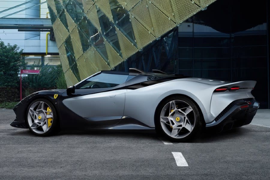 Ferrari-SP-8-2024-1024-04.jpg
