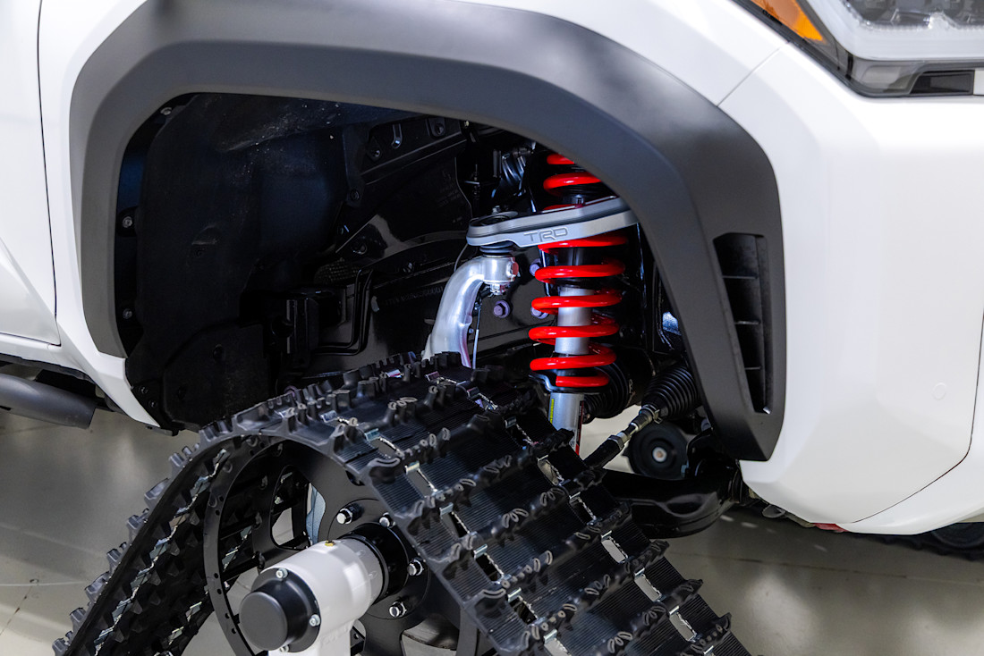 2026 Toyota 4Runner Snowrunner Concept - NF - DI - 261027 - 6.jpg