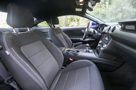 Editorial 2015 ford mustang v6 06 rf