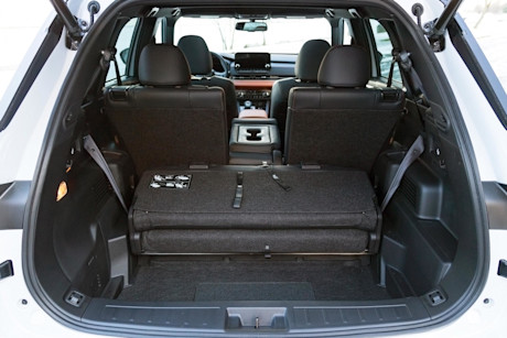 Editorial 2023 mitsubishi outlander phev 21 ew