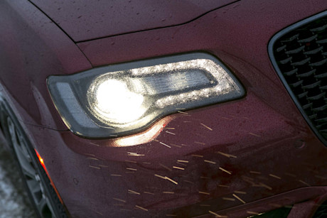 Editorial 2018 chrysler 300s awd 07 jw