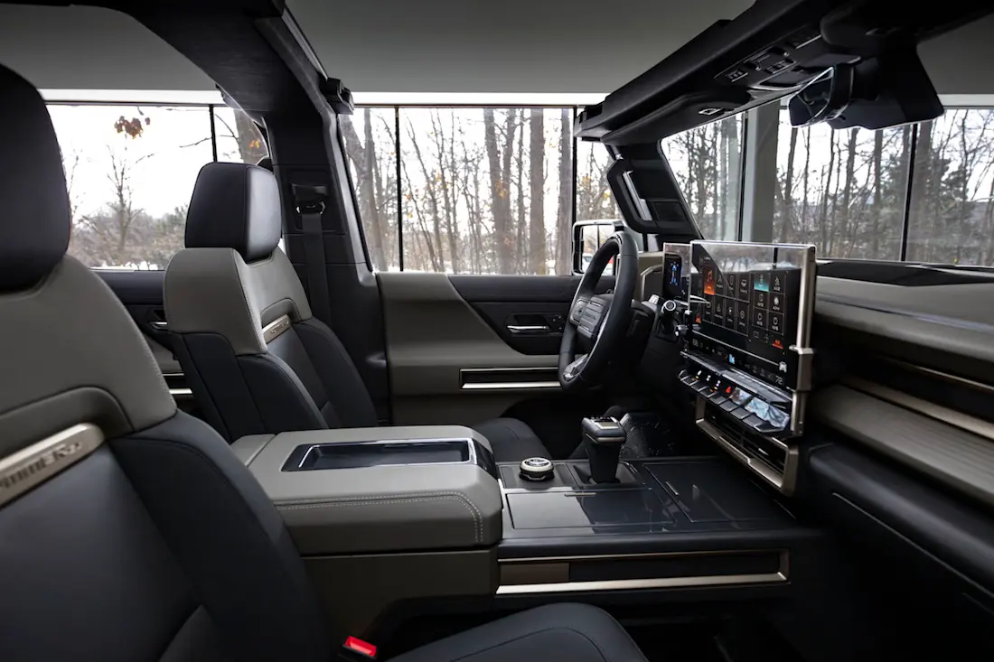 AS24 Hummer interieur AS24 Hummer interieur