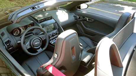 Editorial 17 sw 2016 jaguar f type