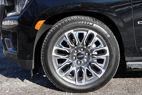 Editorial 2023 gmc yukon denali ultimate 10 jm