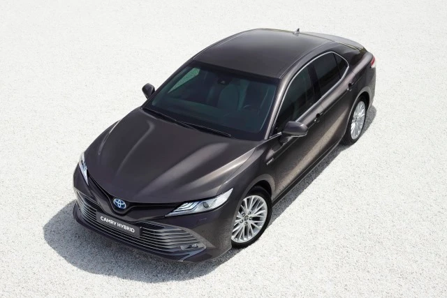 2019 Toyota Camry 03