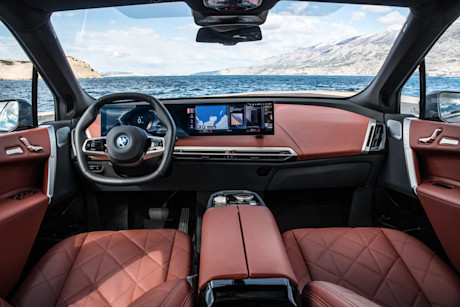 Editorial bmw i4 and ix debut 10