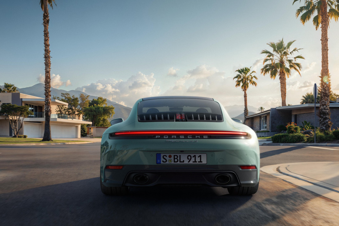 Porsche-911-carrera-4S-2025 (3).jpg