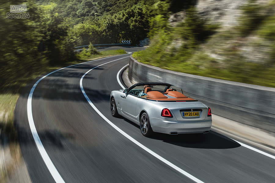 roll-royce-dawn-descapotable-fin-producción-autoscout24 (4).jpg