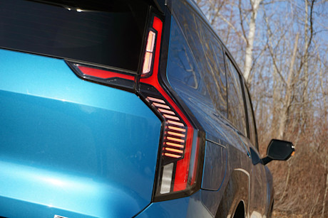 Editorial 2024 kia ev9 land gt line awd td 240417 11 di